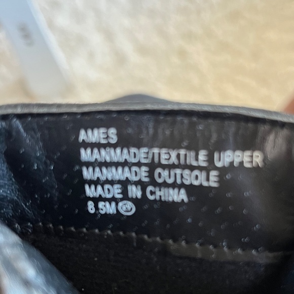 Women’s black booties - Picture 4 of 4